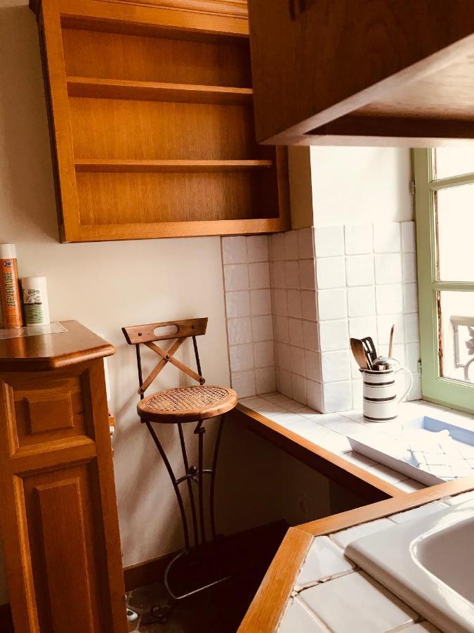 Les Appartements De Шабли Екстериор снимка